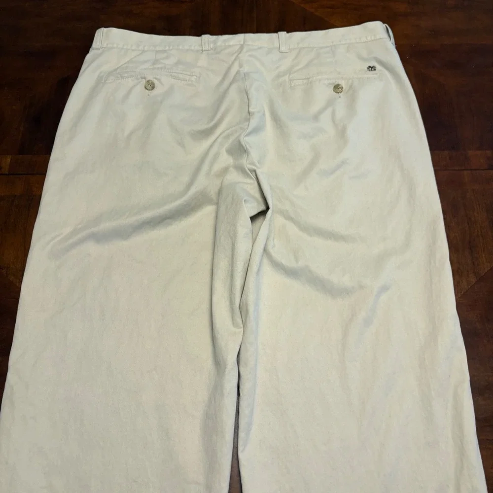 Tommy Bahama Chino Pants Mens 40 Beige Tencel Blend Flat Front Stretch Casual